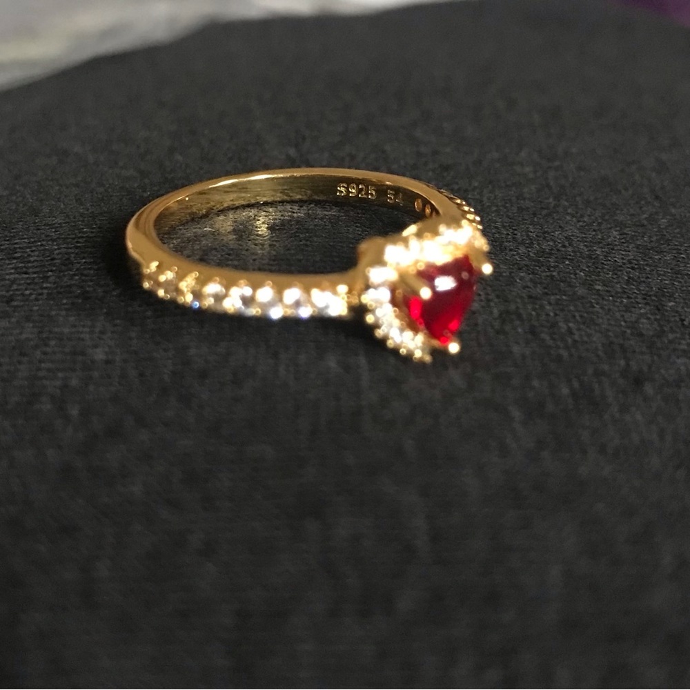 Pandora Gold Heart Ring with Red Gemstone - Picture 2 of 2